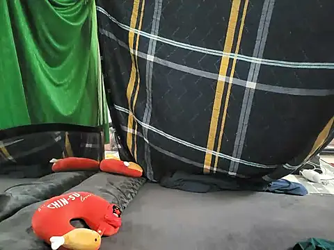 Snapshot of Rty-HF chatting on October 2025 03:12:01 PM Rty-HF online show from October 2025 03:12:01 PM