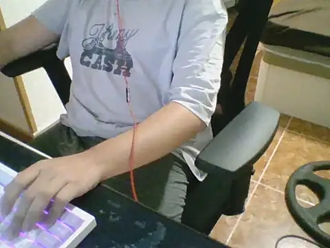 Snapshot of sebas_sexo_goloso chatting on September 2025 02:33:01 PM sebas sexo goloso online show from September 2025 02:33:01 PM