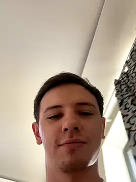 Snapshot of KirilStella chatting on September 2025 11:59:01 AM KirilStella online show from September 2025 11:59:01 AM