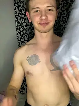 Snapshot of KirilStella chatting on October 2025 07:11:02 PM KirilStella online show from October 2025 07:11:02 PM