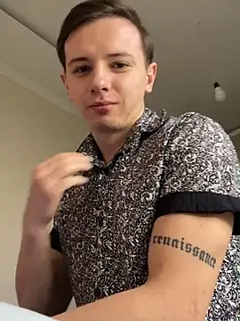 Snapshot of KirilStella chatting on October 2025 12:37:01 PM KirilStella online show from October 2025 12:37:01 PM