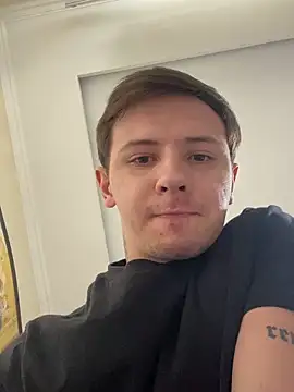 Snapshot of KirilStella chatting on October 2025 08:04:02 AM KirilStella online show from October 2025 08:04:02 AM