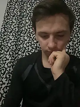 Snapshot of KirilStella chatting on November 2025 07:57:02 PM KirilStella online show from November 2025 07:57:02 PM