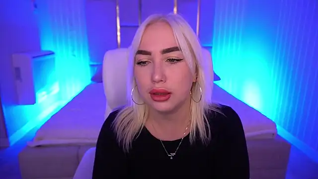 MariellaVi online show from October 2025 08:33:02 PM