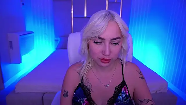 MariellaVi online show from November 2025 08:54:02 PM