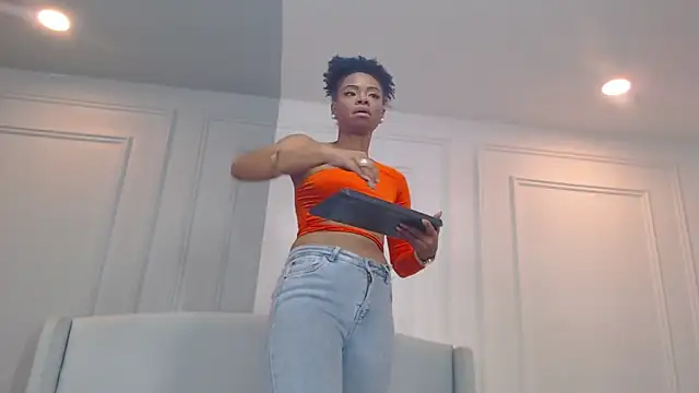 ChantalGarner online show from October 2025 02:51:01 PM