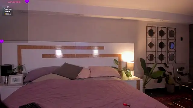 Violeta dh online show from March 2026 11:48:02 AM