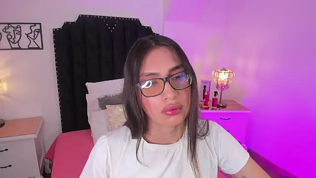 cherrylady 02 online show from December 2025 01:37:02 PM