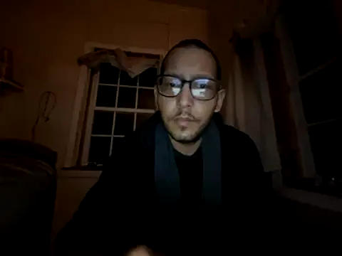 Snapshot of ThrowedWorldWide chatting on December 2025 11:38:02 AM ThrowedWorldWide online show from December 2025 11:38:02 AM