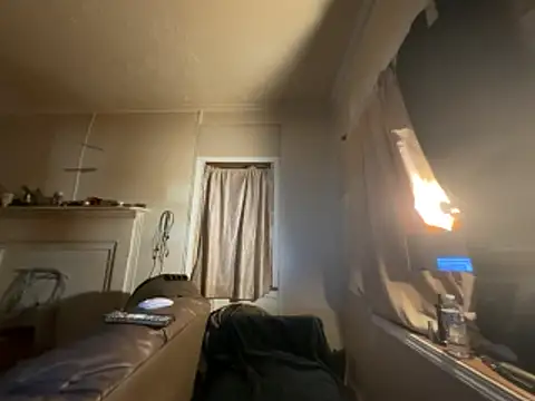 Snapshot of ThrowedWorldWide chatting on December 2025 04:08:01 AM ThrowedWorldWide online show from December 2025 04:08:01 AM