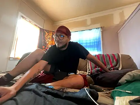 Snapshot of ThrowedWorldWide chatting on January 2026 03:58:02 PM ThrowedWorldWide online show from January 2026 03:58:02 PM