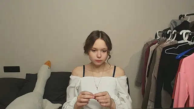 CandyPiggy online show from October 2025 02:18:02 PM