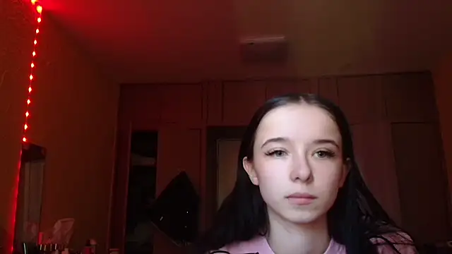 Emilia Light online show from April 2026 06:38:02 AM