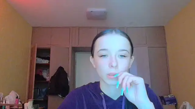 Emilia Light online show from April 2026 08:06:02 AM