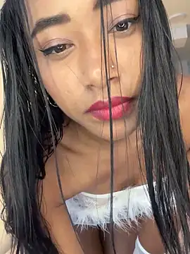 Snapshot of Soleyma_ chatting on October 2025 03:09:02 PM Soleyma online show from October 2025 03:09:02 PM