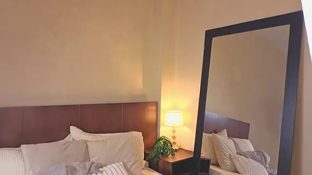 Capricho 01 online show from October 2025 12:03:02 PM