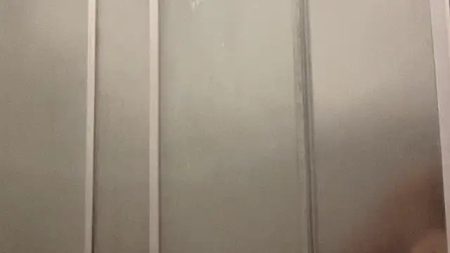 Snapshot of Milysoren chatting on February 2026 05:49:02 AM Milysoren online show from February 2026 05:49:02 AM