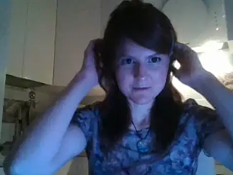 Snapshot of Arivonne chatting on February 2026 09:05:02 PM Arivonne online show from February 2026 09:05:02 PM