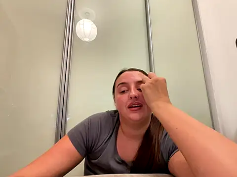 Snapshot of Playfulvixen25 chatting on October 2025 03:01:02 AM Playfulvixen25 online show from October 2025 03:01:02 AM