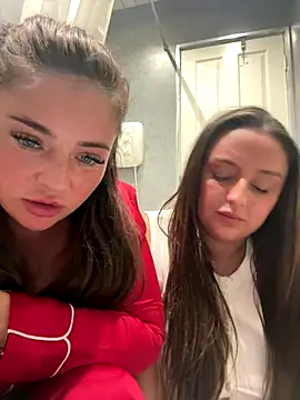 Snapshot of Playfulvixen25 chatting on November 2025 12:44:01 AM Playfulvixen25 online show from November 2025 12:44:01 AM