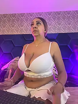 Angelina Roa online show from May 2026 03:20:02 PM