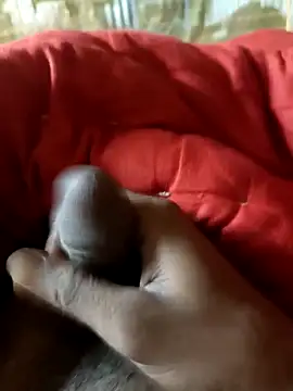 Snapshot of WrongAngle30 chatting on November 2025 06:40:02 PM WrongAngle30 online show from November 2025 06:40:02 PM