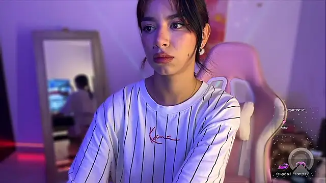 Snapshot of isa_martinexxx chatting on January 2026 01:21:02 AM isa martinexxx online show from January 2026 01:21:02 AM