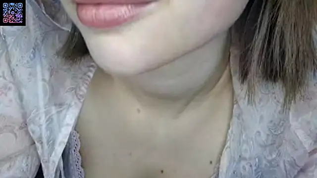 Snapshot of ExitedTroth chatting on April 2026 07:33:01 PM ExitedTroth online show from April 2026 07:33:01 PM