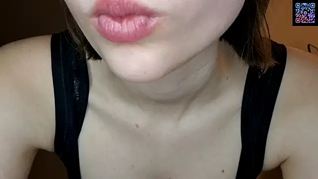 Snapshot of ExitedTroth chatting on April 2026 06:23:01 PM ExitedTroth online show from April 2026 06:23:01 PM