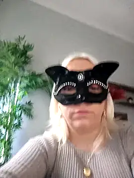 Lillike30 online show from February 2026 03:43:02 PM