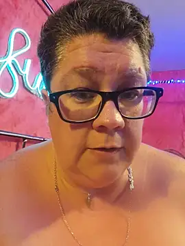 Snapshot of violentviolet68 chatting on June 2026 12:32:02 AM violentviolet68 online show from June 2026 12:32:02 AM