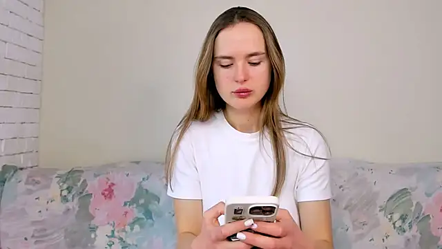 LilMary  online show from February 2026 07:47:02 AM