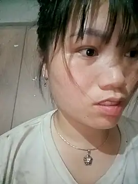 Snapshot of min-xinh chatting on April 2026 10:25:02 PM min-xinh online show from April 2026 10:25:02 PM