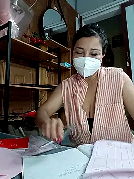 Snapshot of Ori-Min chatting on February 2026 02:45:01 AM Ori-Min online show from February 2026 02:45:01 AM