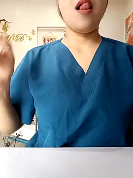 Snapshot of Ori-Min chatting on March 2026 02:11:02 AM Ori-Min online show from March 2026 02:11:02 AM