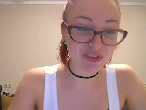 Snapshot of Sweet00Fox chatting on November 2025 05:02:01 PM Sweet00Fox online show from November 2025 05:02:01 PM