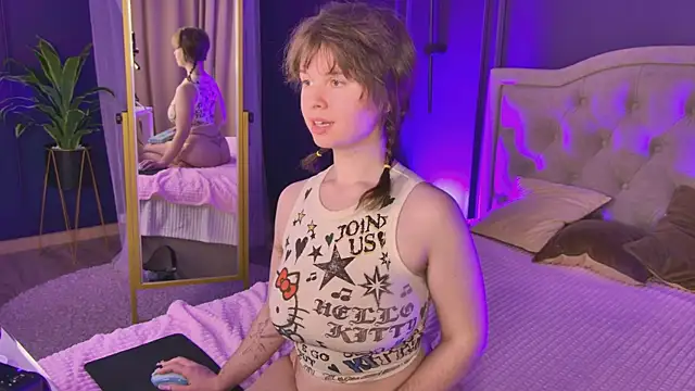 Snapshot of Lilly_Stark chatting on February 2026 05:30:02 AM Lilly Stark online show from February 2026 05:30:02 AM