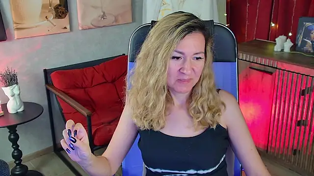 DonnaSmitth online show from May 2026 06:36:02 PM