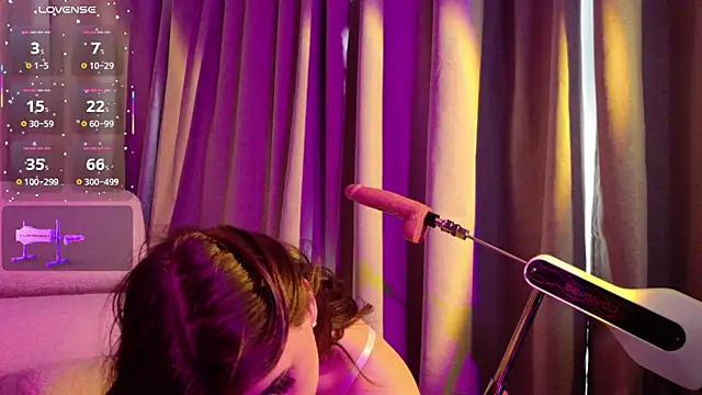 EvaaLane online show from October 2025 07:16:01 AM