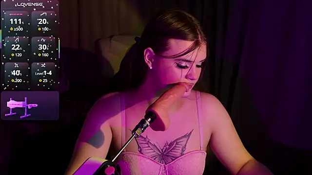 EvaaLane online show from October 2025 03:44:02 PM