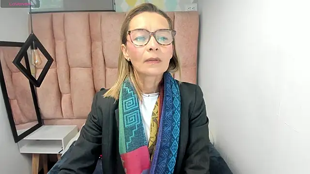 Issa Milf   online show from May 2026 02:22:01 PM