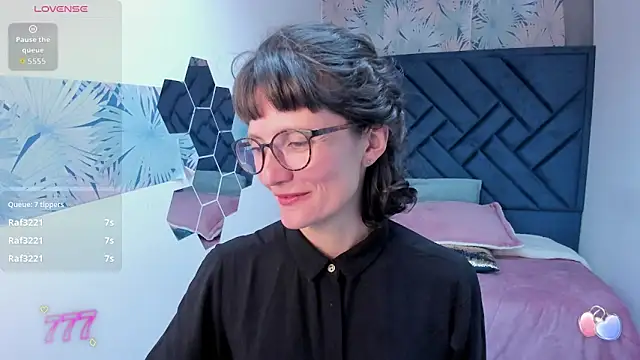 Valery More   online show from May 2026 11:55:01 PM