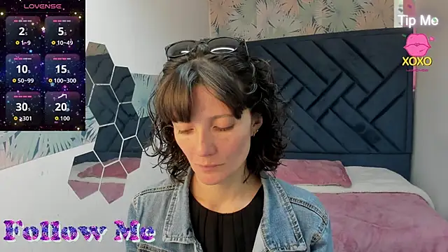 Valery More   online show from July 2026 01:09:02 PM