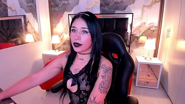 SusanVilla online show from May 2026 07:53:02 PM
