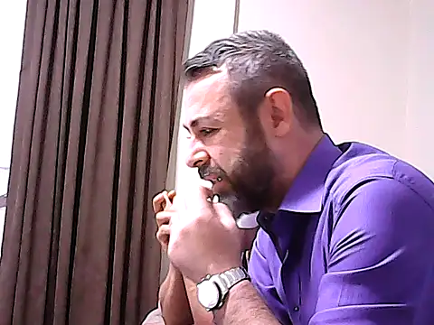 Amigo350535 online show from November 2025 10:41:02 PM