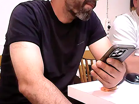 Amigo350535 online show from May 2026 02:57:02 PM