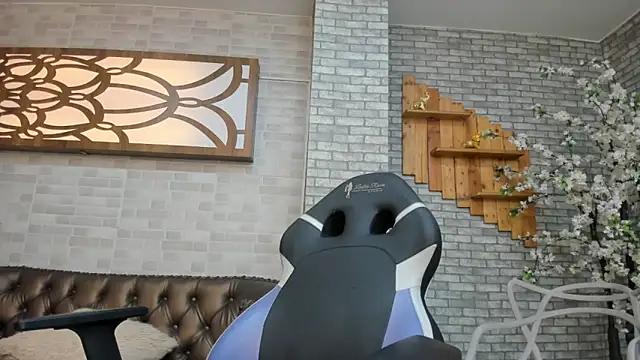 Snapshot of Alisonn_Doll chatting on February 2026 06:39:01 PM Alisonn Doll online show from February 2026 06:39:01 PM