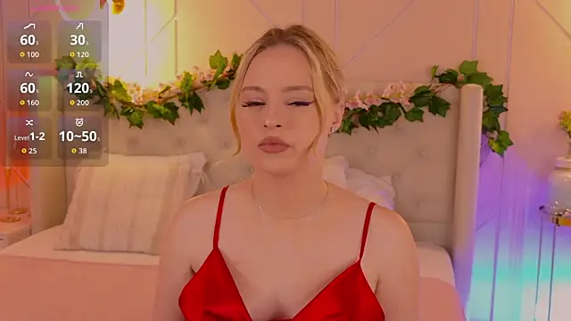 EllyLinn online show from April 2026 05:21:02 PM