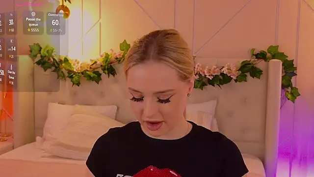 EllyLinn online show from April 2026 05:10:01 PM