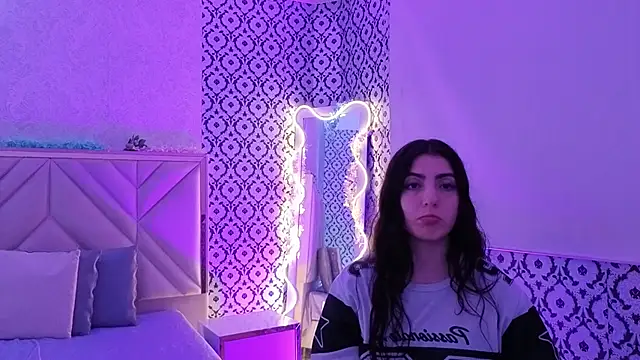 Ixchel tay online show from February 2026 04:00:02 AM